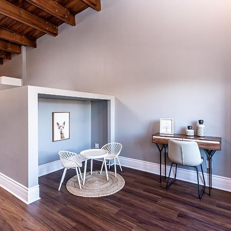 Family Friendly 3-Bedroom Beauty In Le Plateau By Denstays Montreal Bagian luar foto