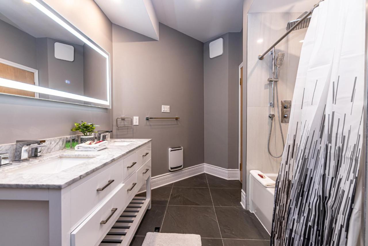 Family Friendly 3-Bedroom Beauty In Le Plateau By Denstays Montreal Bagian luar foto